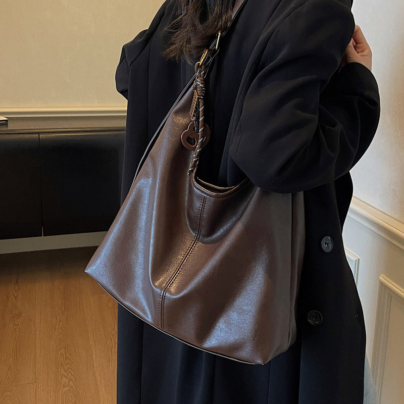 Large-capacity New Vintage Shouldercrossbody Bag